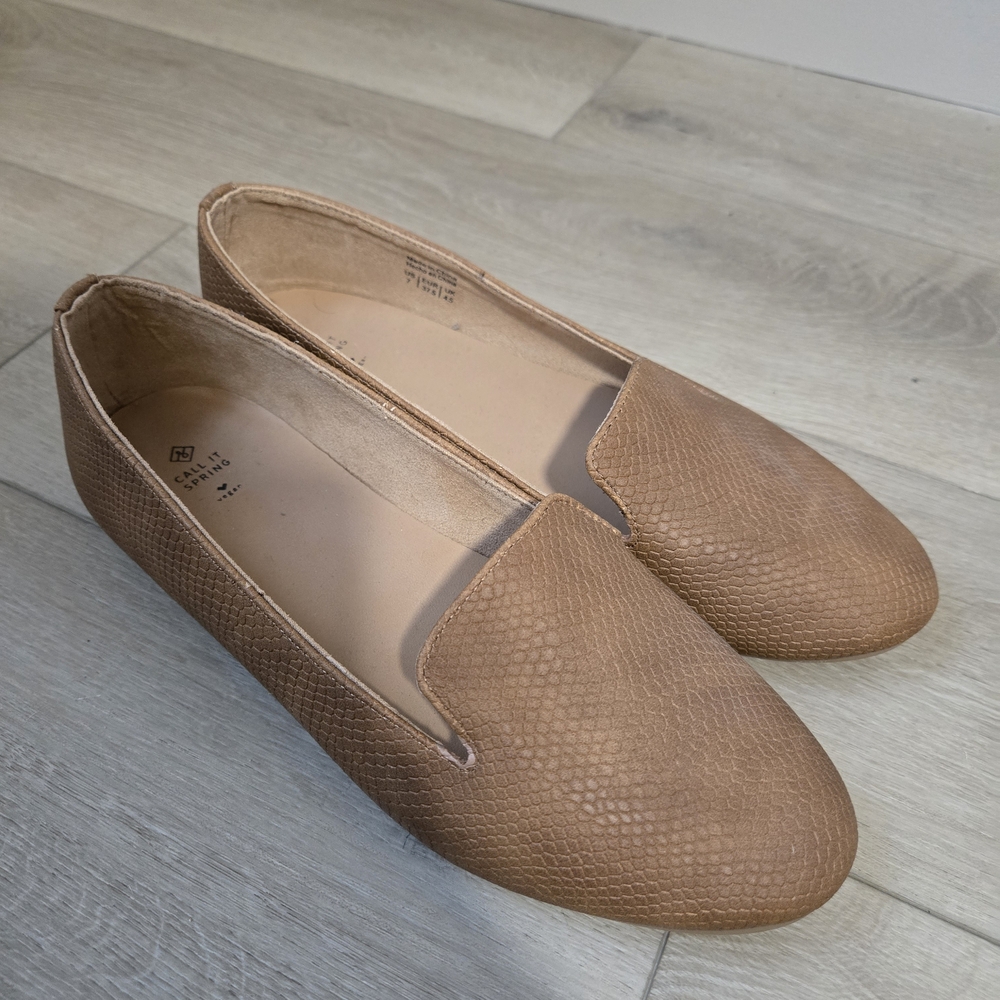 Call‎ It Spring neutral tan snakeskin print loafers, size 7, like new